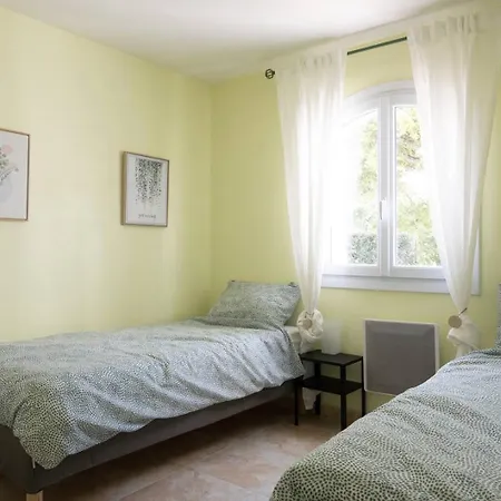 Cigalou Pour 8 Personnes Avec Piscine Chauffée Et Petite Vue Au Domaine De Valcros à Les Maures La Londe-les-Maures