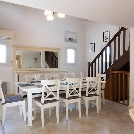 Cigalou Pour 8 Personnes Avec Piscine Chauffée Et Petite Vue Au Domaine De Valcros à Les Maures * La Londe-les-Maures