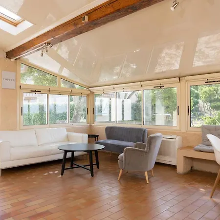 Cigalou Pour 8 Personnes Avec Piscine Chauffée Et Petite Vue Au Domaine De Valcros à Les Maures